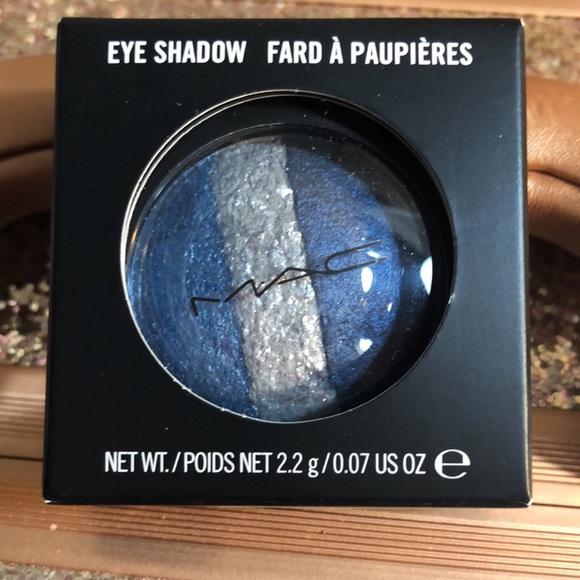 MAC Cosmetics eyeshadow Persuasive NEW - Picture 15 of 16